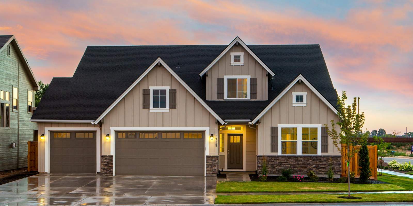 Roof on a suburban South Shore home
