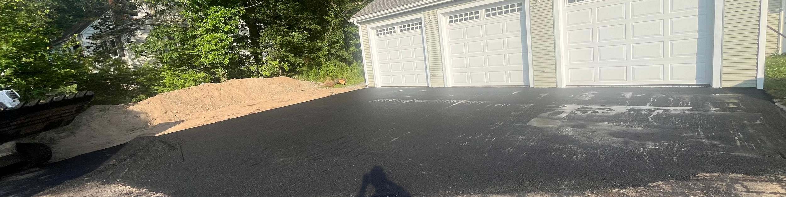 Freshly paved driveway in Weymouth, MA